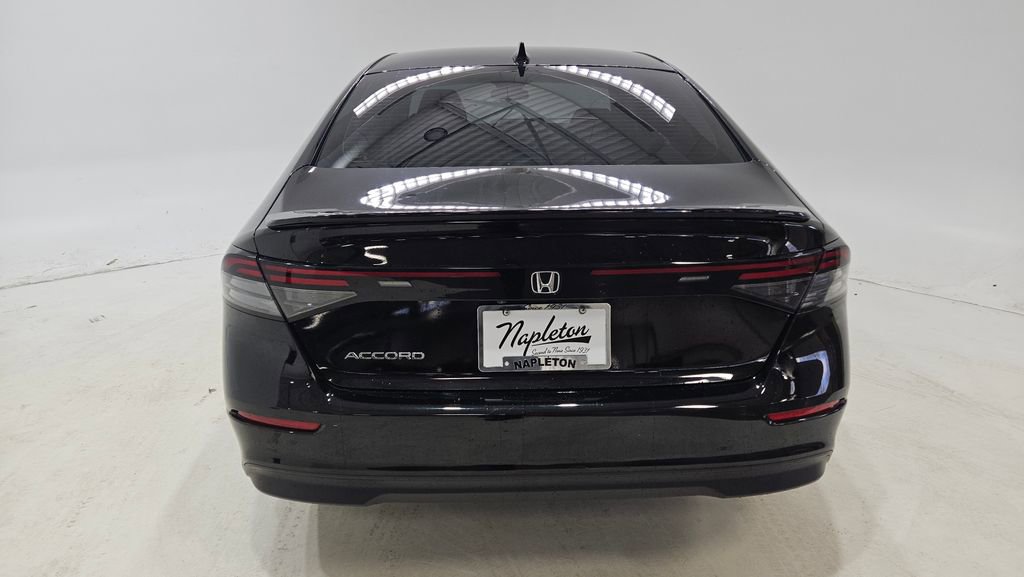Used 2023 Honda Accord EX image 6