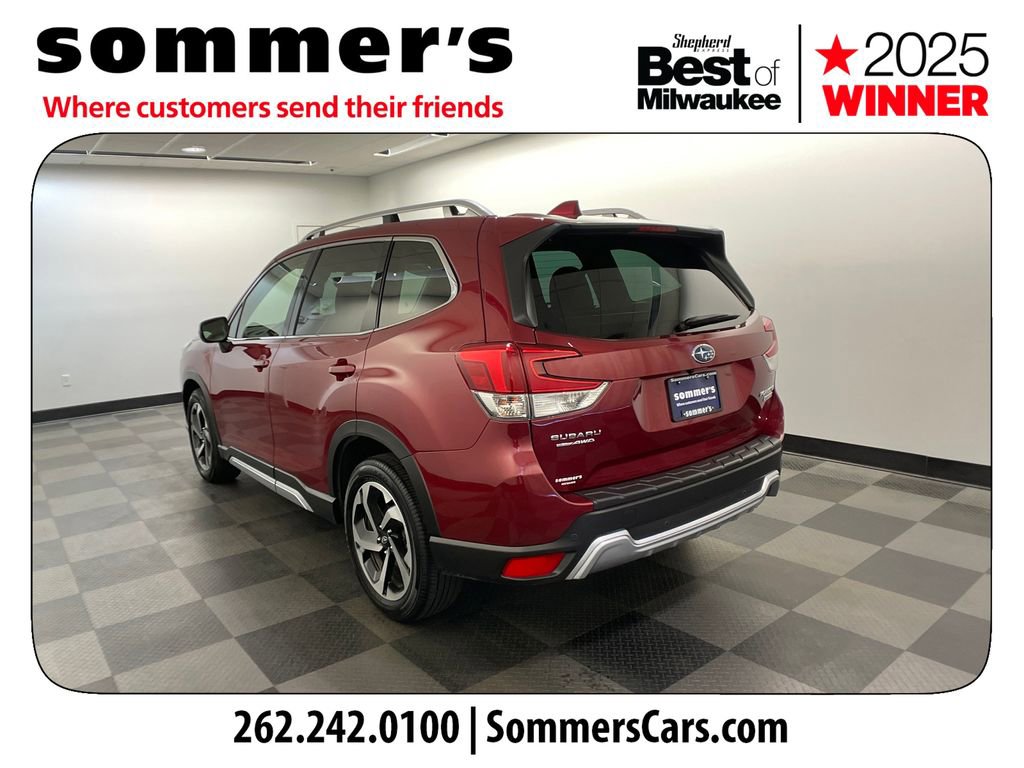 Used 2023 Subaru Forester Touring AWD/4WD image 3
