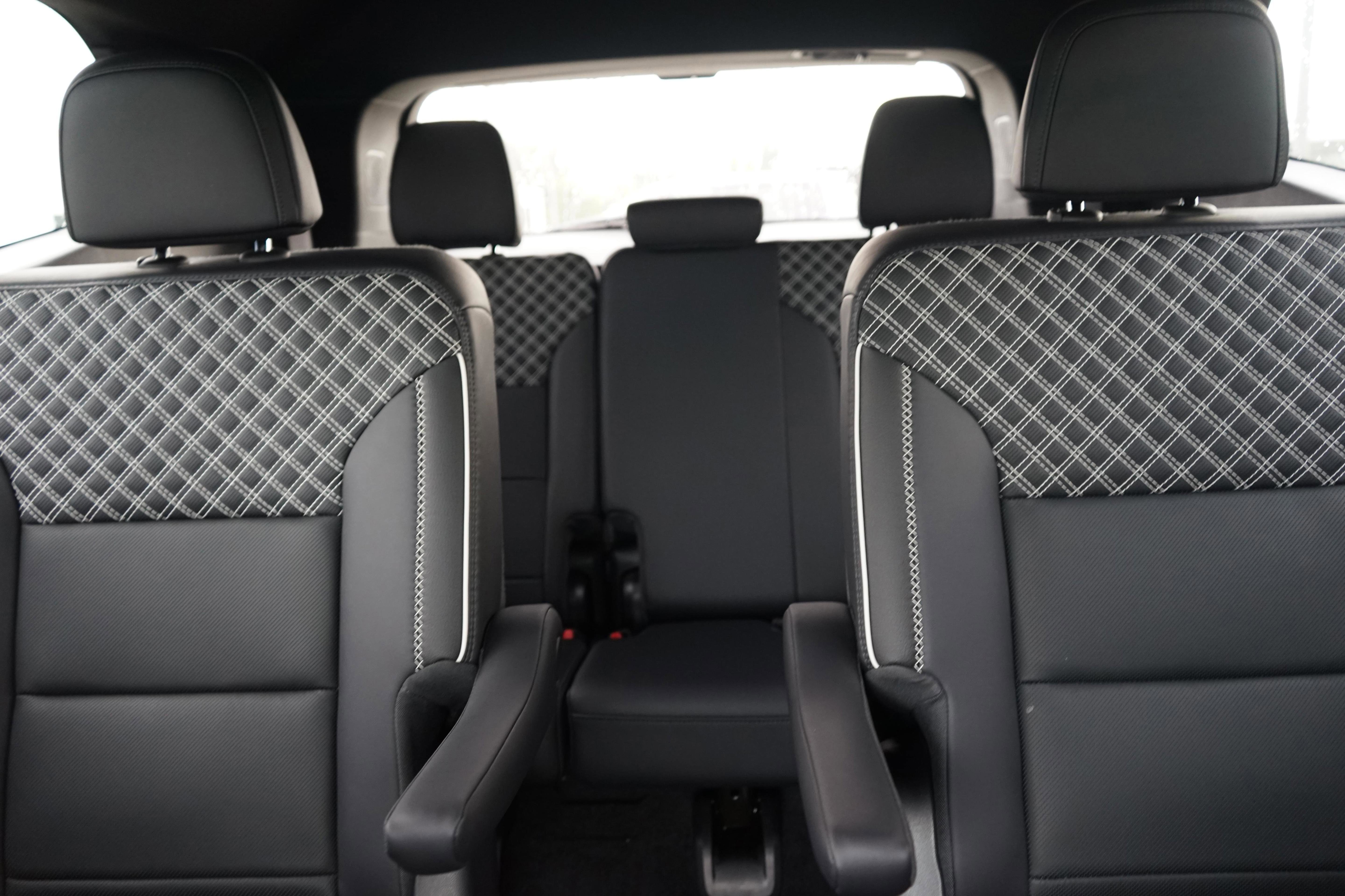 New 2025 GMC Acadia Denali w/ Super Cruise Package image 18