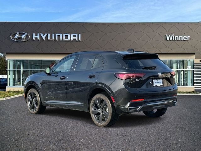 Used 2025 Buick Envision Sport Touring image 3