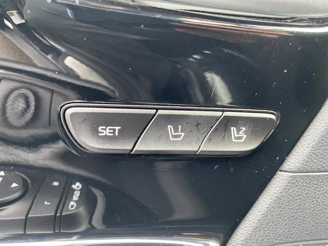 Certified 2019 Kia Niro Touring image 12