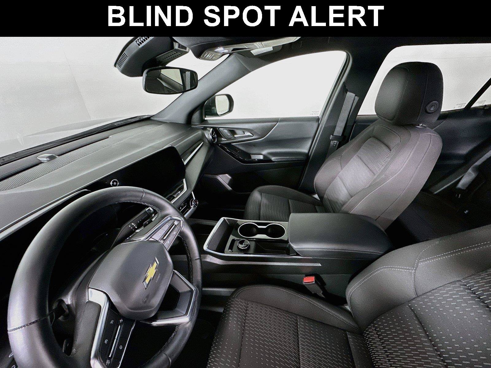 Used 2026 Chevrolet Equinox LT AWD/4WD image 5
