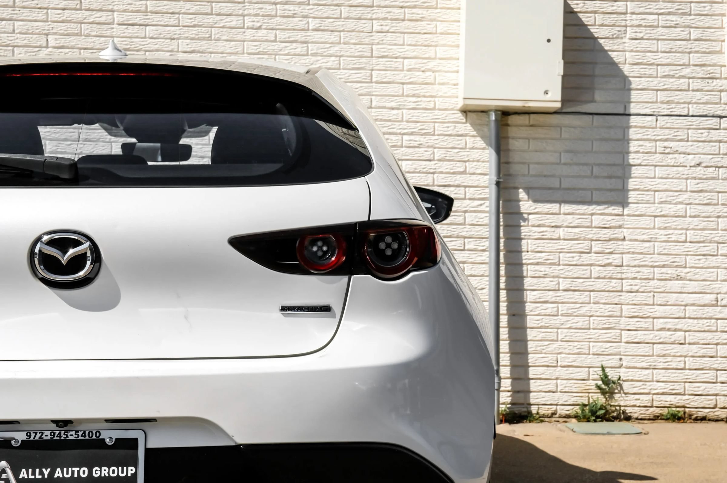 Used 2019 MAZDA MAZDA3 Hatchback w/ Preferred Package FWD image 47