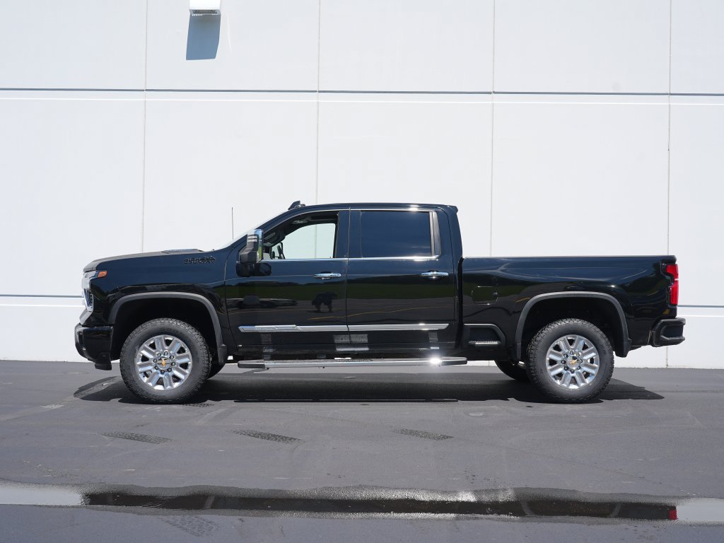 Certified 2025 Chevrolet Silverado 3500 High Country w/ High Country Premium Package AWD/4WD image 7