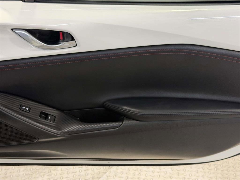 Used 2017 MAZDA MX-5 Miata RF Grand Touring image 10
