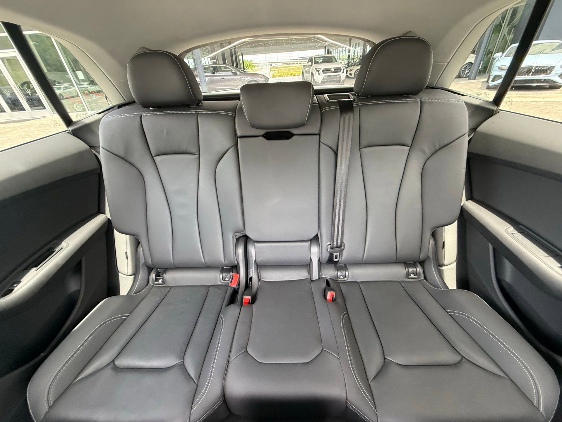 Used 2023 Audi Q8 Premium w/ Convenience Package image 46