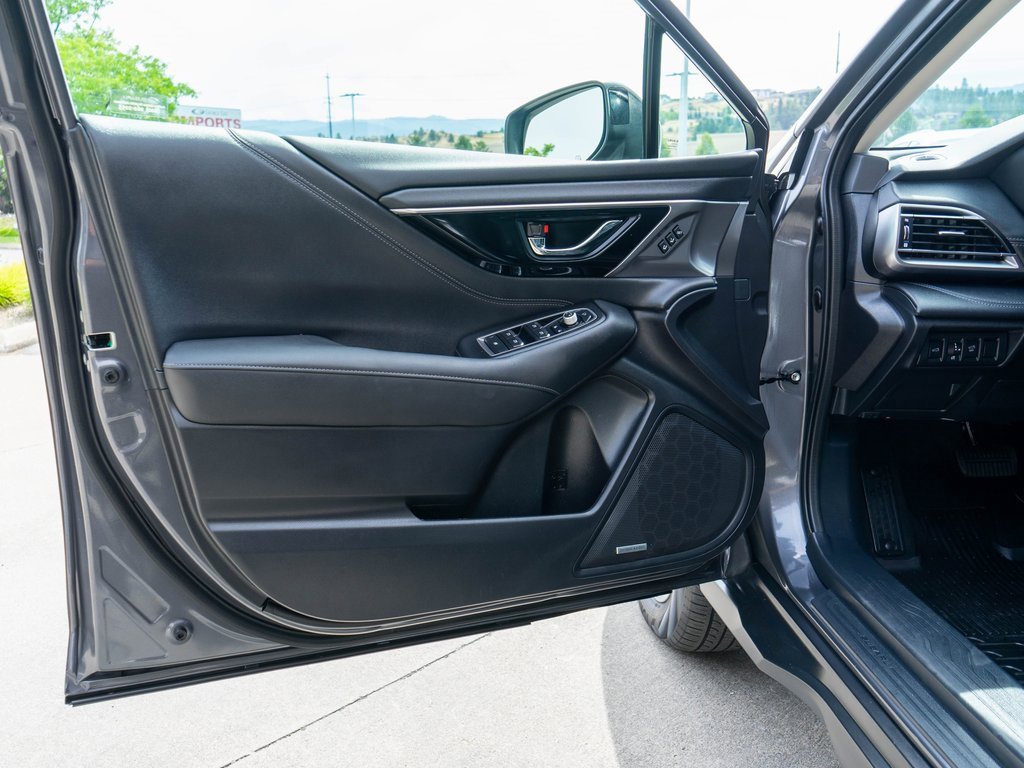 Used 2023 Subaru Outback Touring image 18