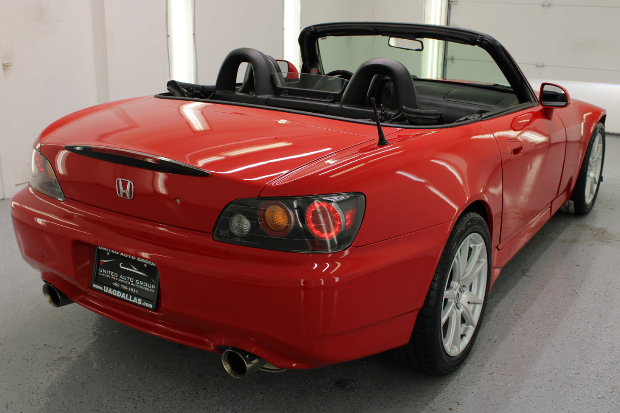 Used 2004 Honda S2000 image 9