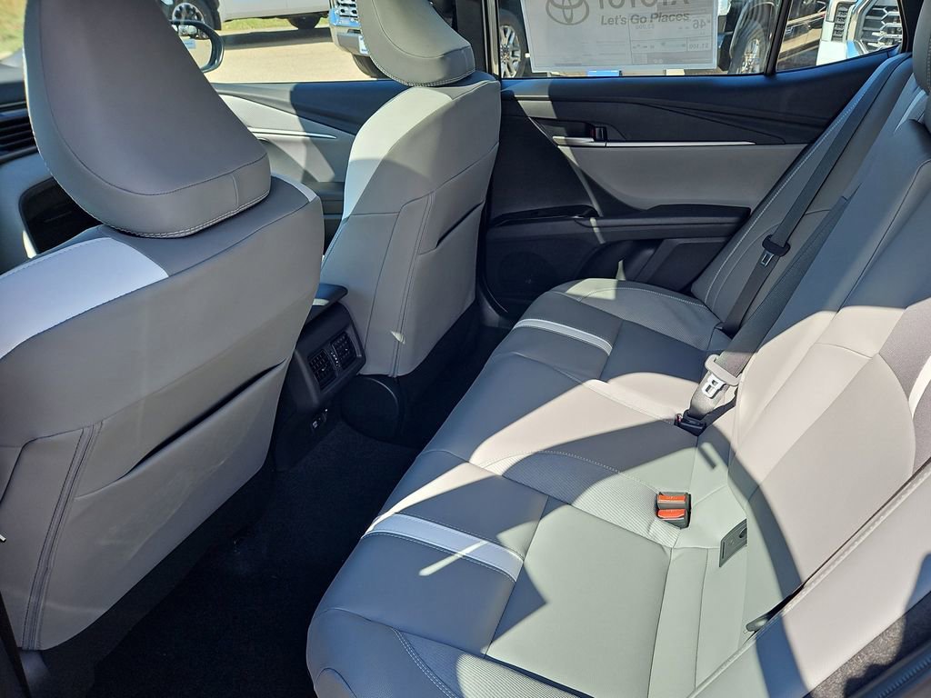 New 2026 Toyota Camry Hybrid AWD/4WD image 20