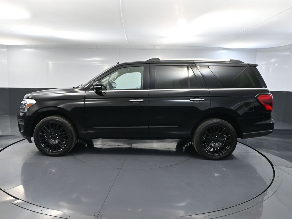 Used 2023 Ford Expedition Limited image 11