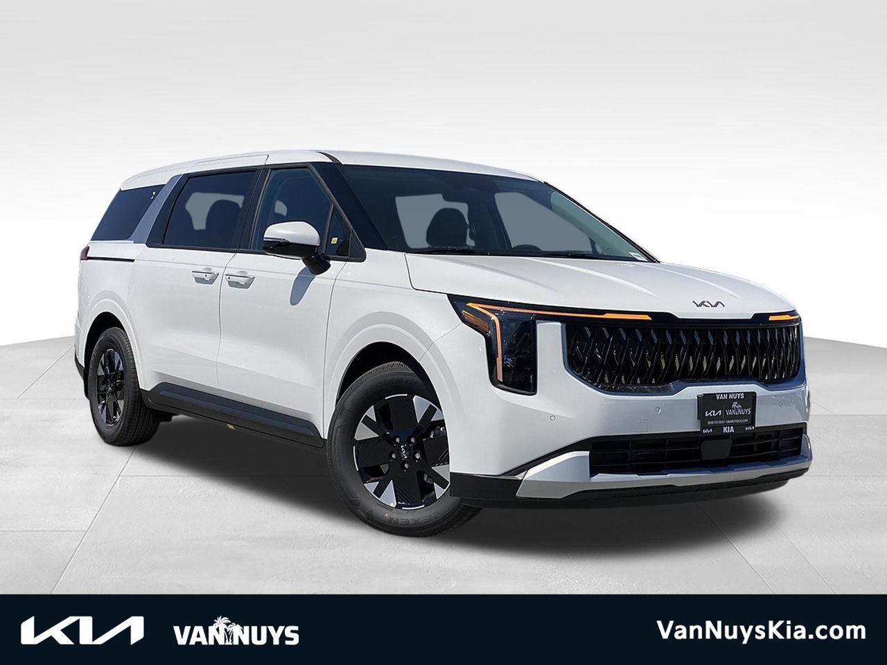 New 2026 Kia Carnival LXS FWD image 1