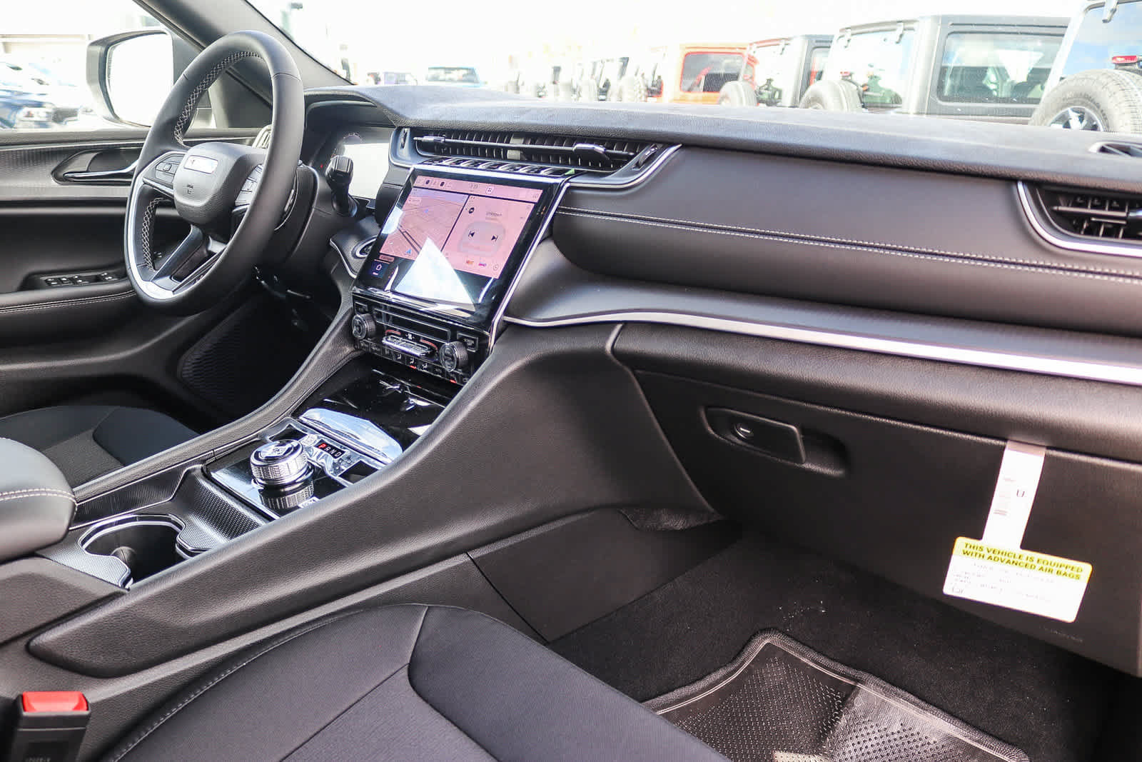 New 2027 Jeep Grand Cherokee L Laredo AWD/4WD image 18