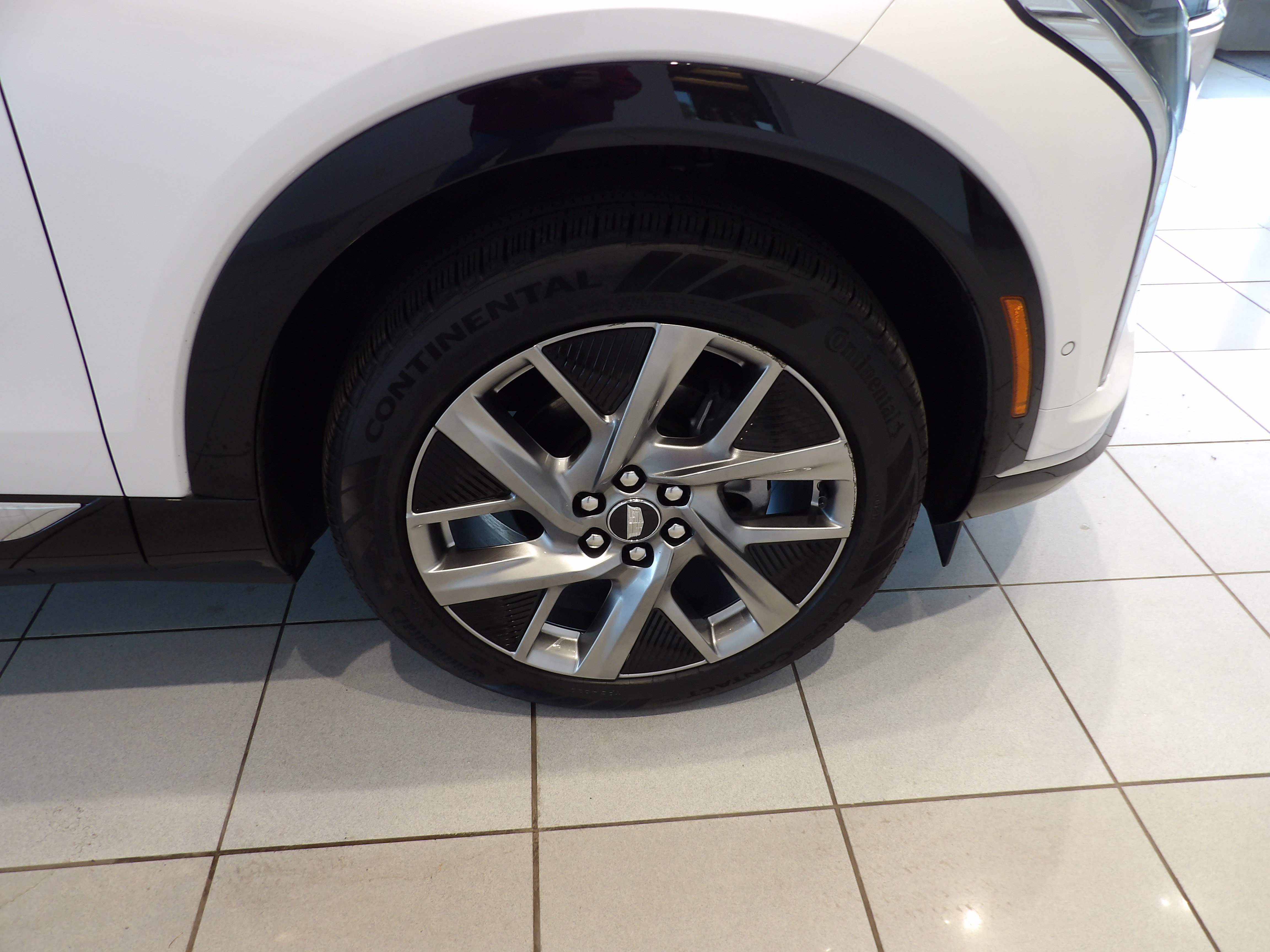 Used 2025 Cadillac Optiq Luxury 1 AWD/4WD image 27
