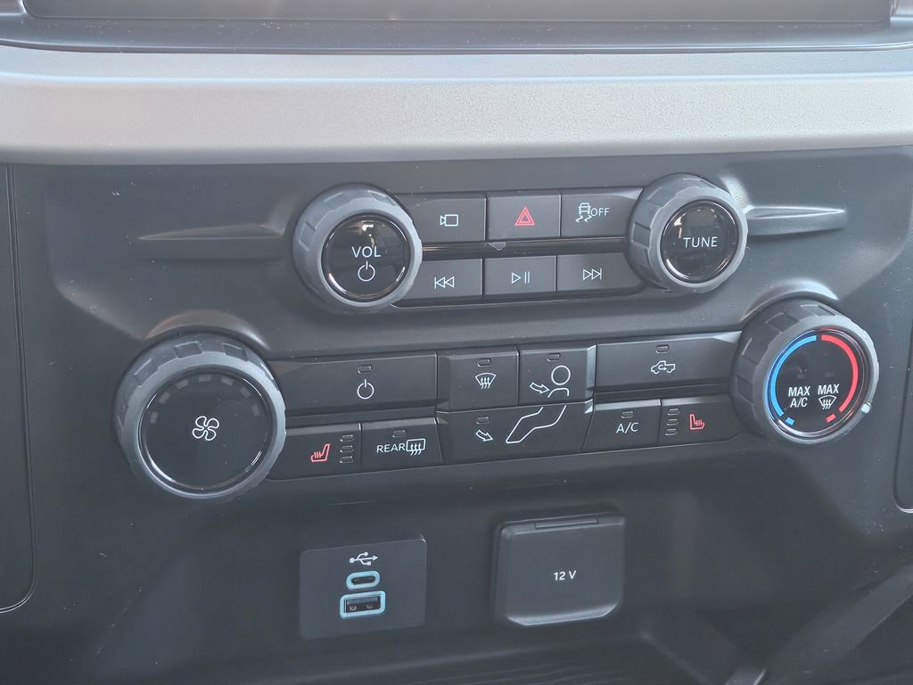 New 2026 Ford F250 XLT w/ XLT Premium Package image 17