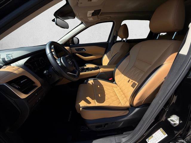 Used 2023 Nissan Rogue Platinum FWD image 17