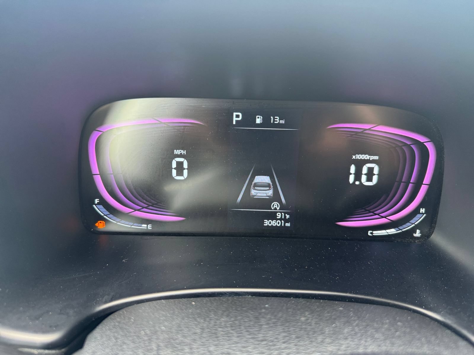 Used 2025 Kia Soul LX w/ LX Technology Package FWD image 38