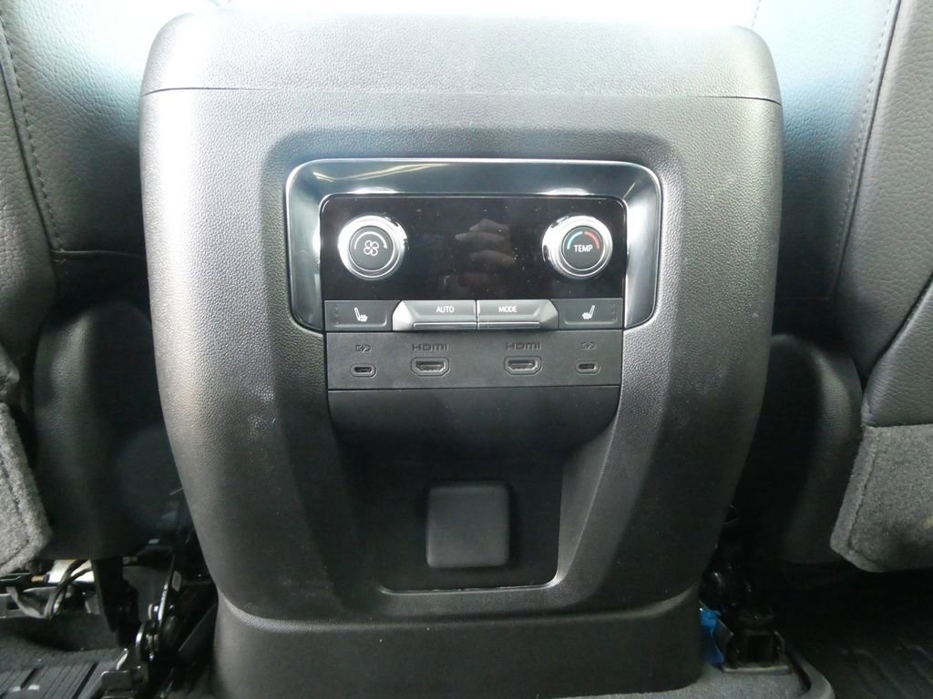 New 2026 GMC Yukon Denali w/ Denali Reserve Package image 42