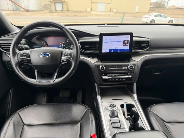 Used 2020 Ford Explorer XLT w/ Equipment Group 202A image 29