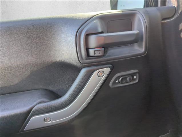 Used 2016 Jeep Wrangler Unlimited Sahara w/ Dual Top Group image 16