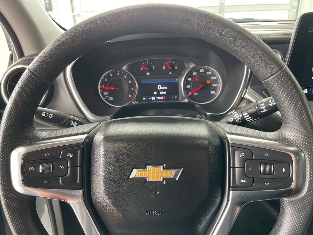 Used 2025 Chevrolet Blazer LT AWD/4WD image 10