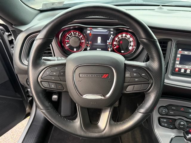 Used 2023 Dodge Challenger SXT w/ Blacktop Package AWD/4WD image 9