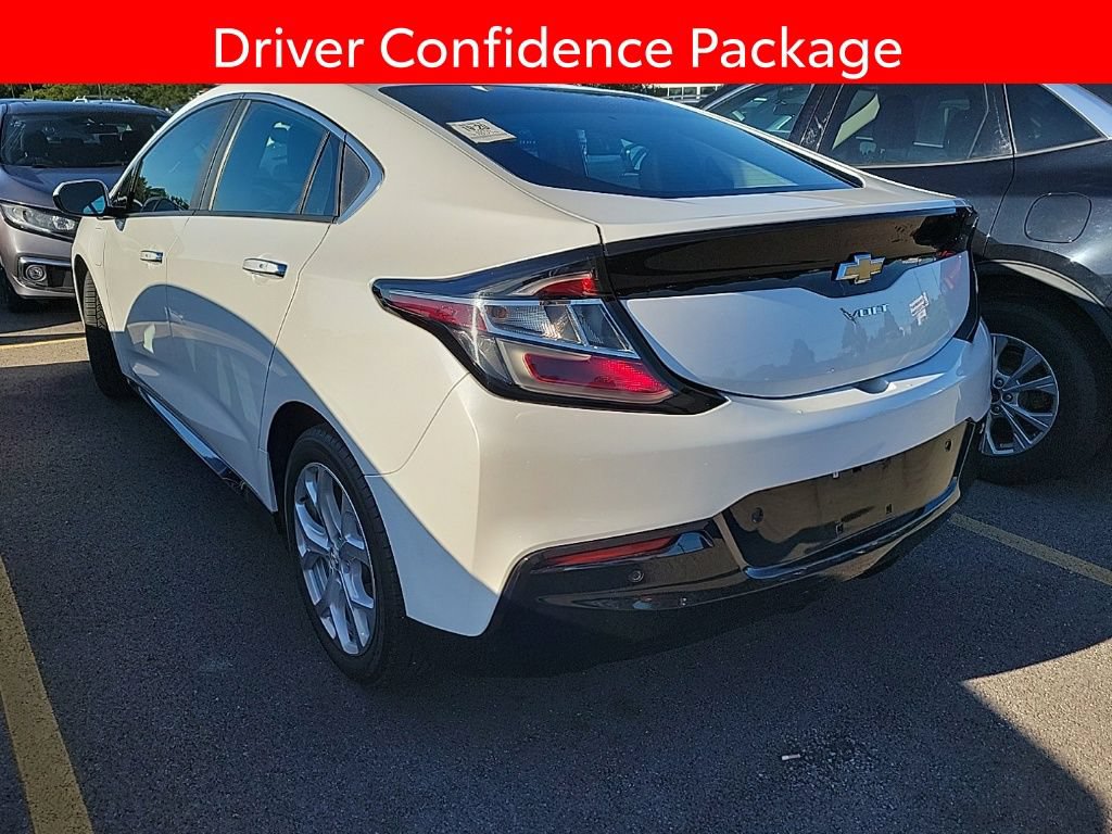 Used 2018 Chevrolet Volt Premier w/ Driver Confidence Package FWD image 4