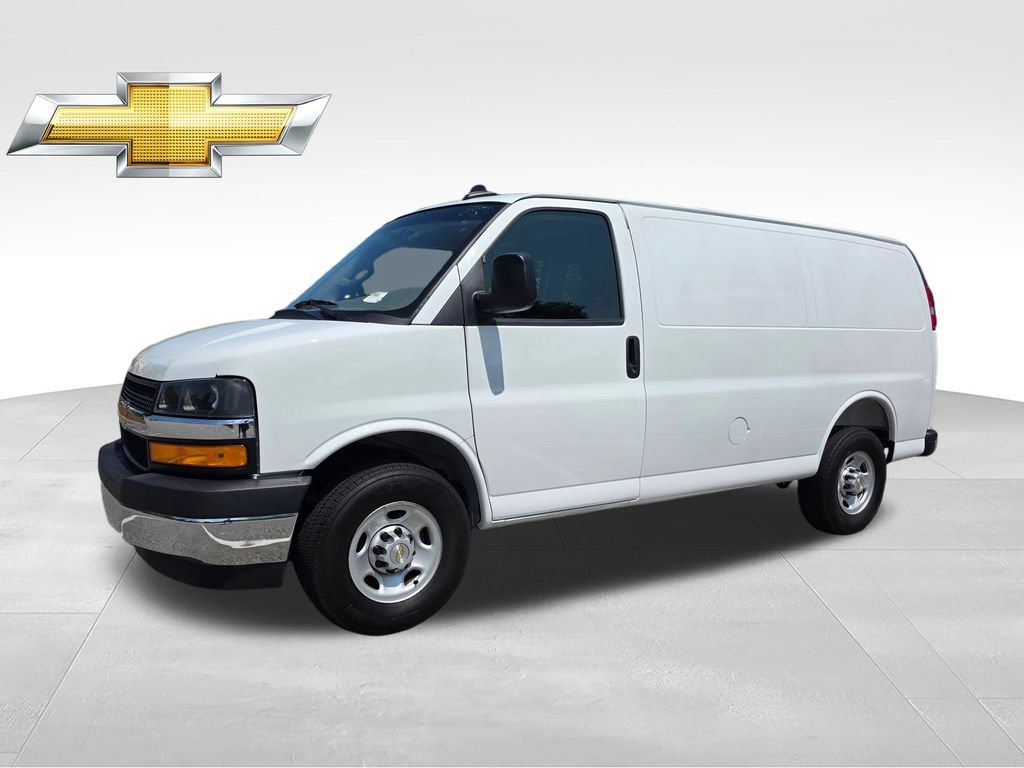 Certified 2025 Chevrolet Express 2500 w/ Driver Convenience Package RWD video 2