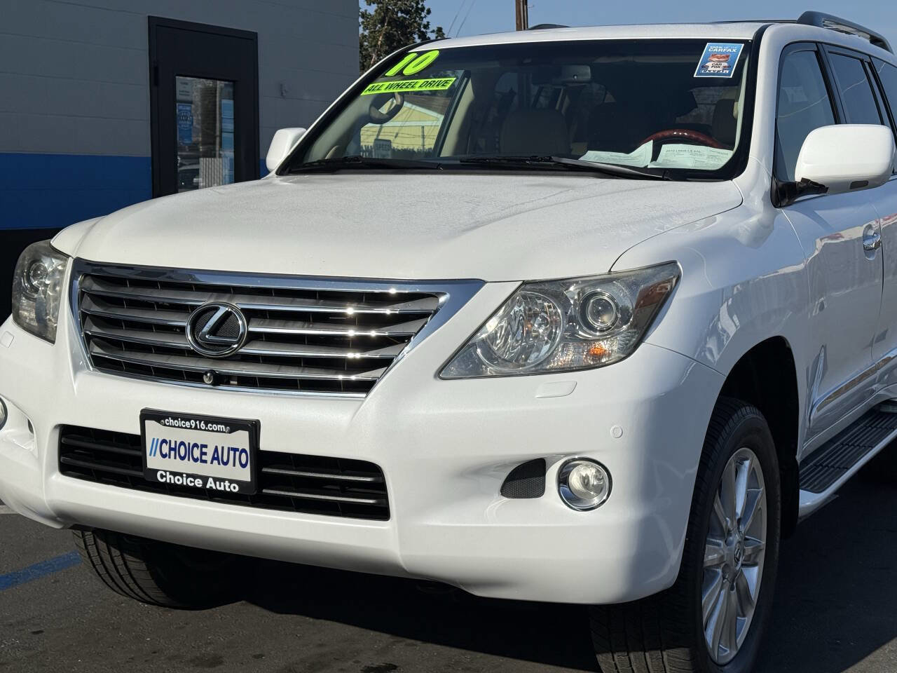 Used 2010 Lexus LX 570 4WD image 28