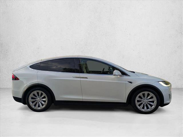 Used 2019 Tesla Model X 75D AWD/4WD image 4