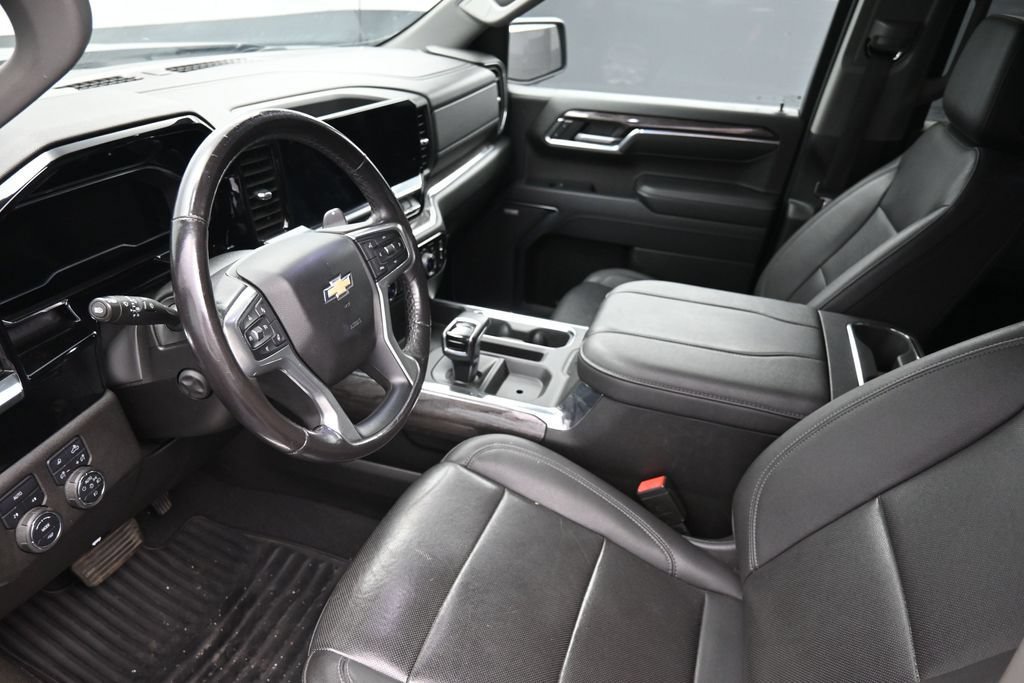 Used 2023 Chevrolet Silverado 1500 LTZ AWD/4WD image 22