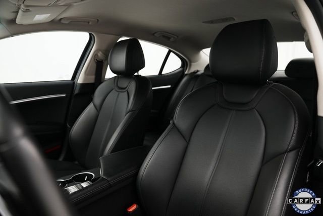 Used 2025 Genesis G70 2.5T image 11