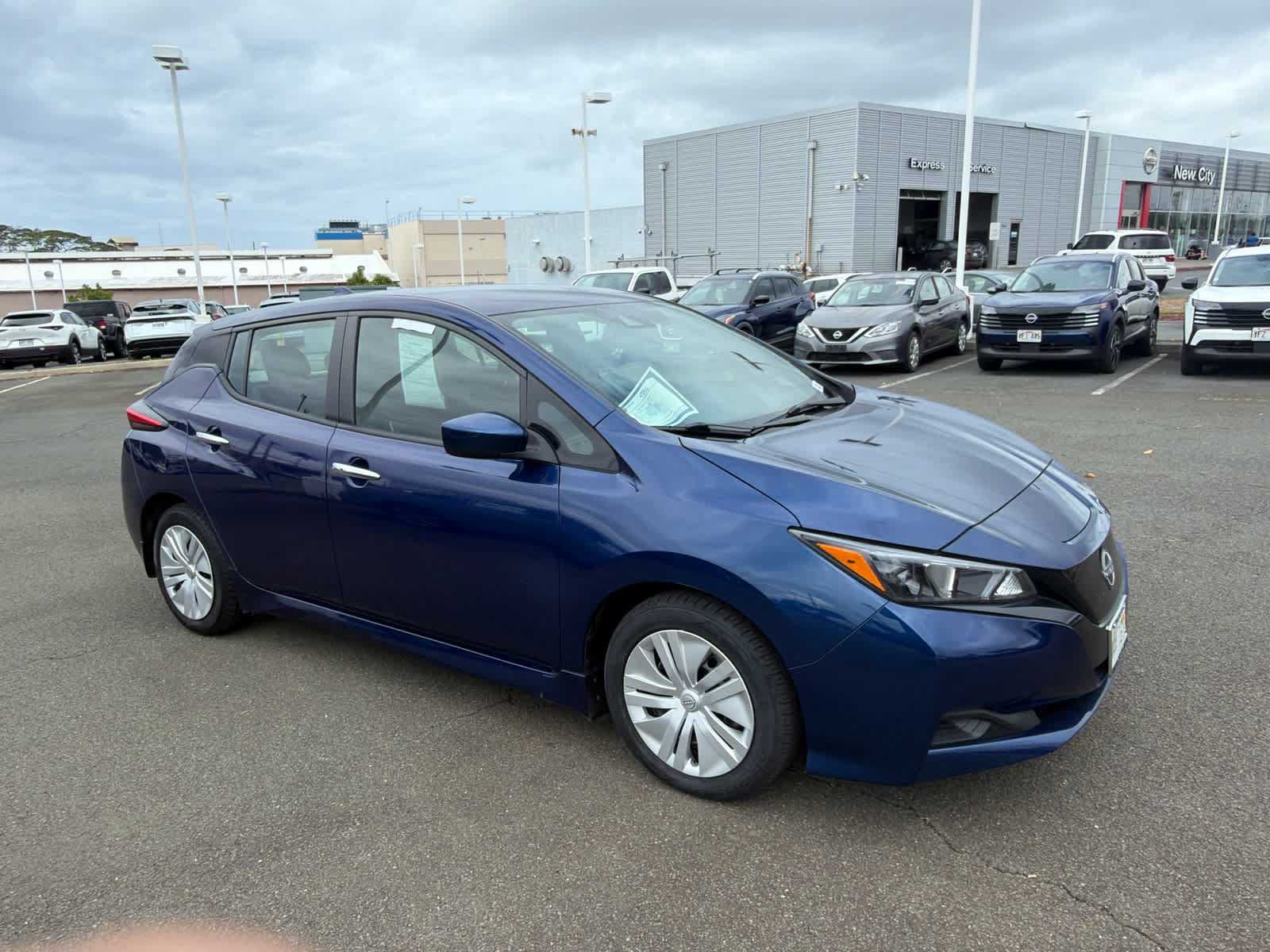 Used 2023 Nissan Leaf S FWD image 3