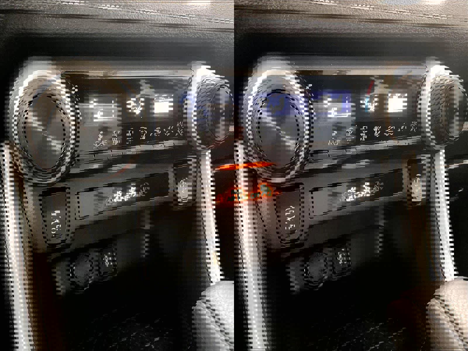 Certified 2025 Toyota RAV4 LE image 25