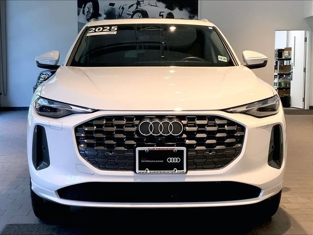 Certified 2025 Audi Q5 Premium w/ Convenience Package AWD/4WD image 8