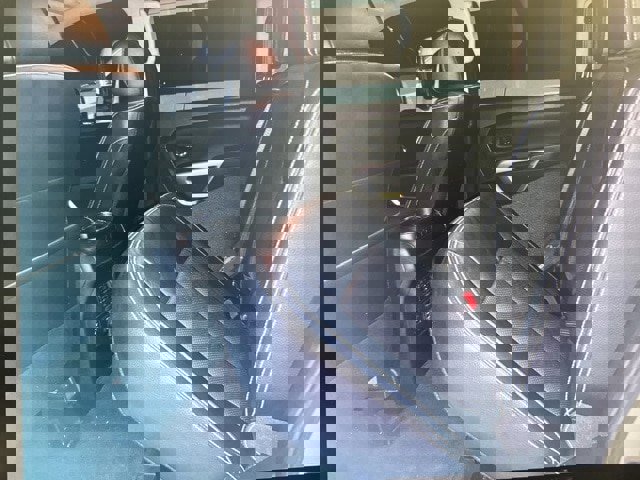 Used 2019 Nissan Titan PRO-4X w/ Pro-4x Convenience Package image 8