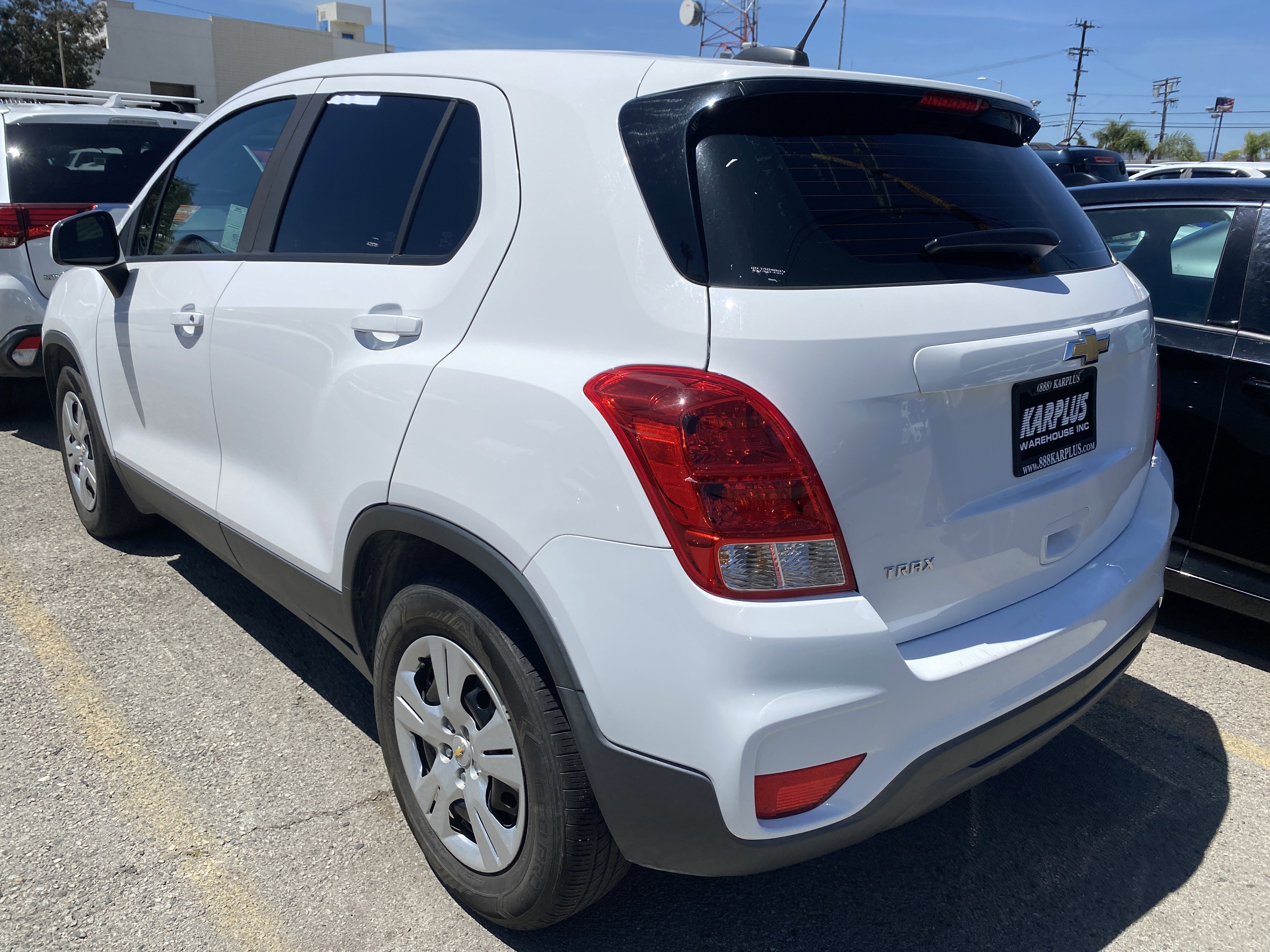Used 2017 Chevrolet Trax LS FWD image 9