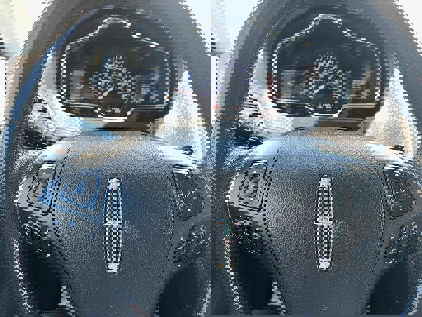 Used 2018 Lincoln MKT AWD w/ Technology Package image 22