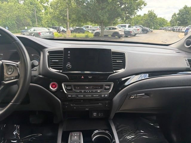 Used 2022 Honda Pilot Touring image 14