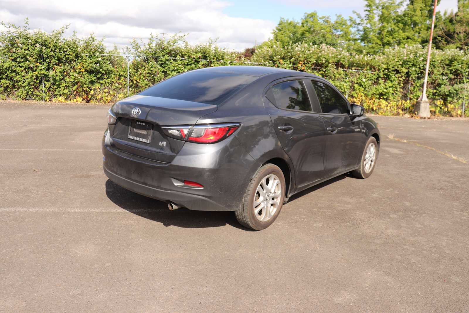 Used 2018 Toyota Yaris iA FWD image 5