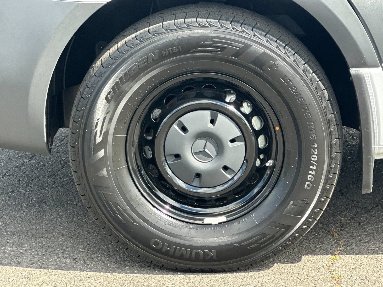 New 2025 Mercedes-Benz Sprinter 2500 image 24