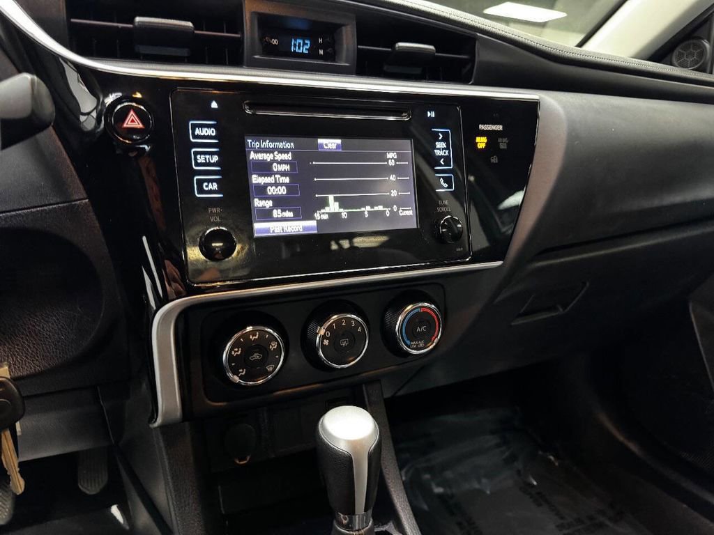 Used 2017 Toyota Corolla L FWD image 25