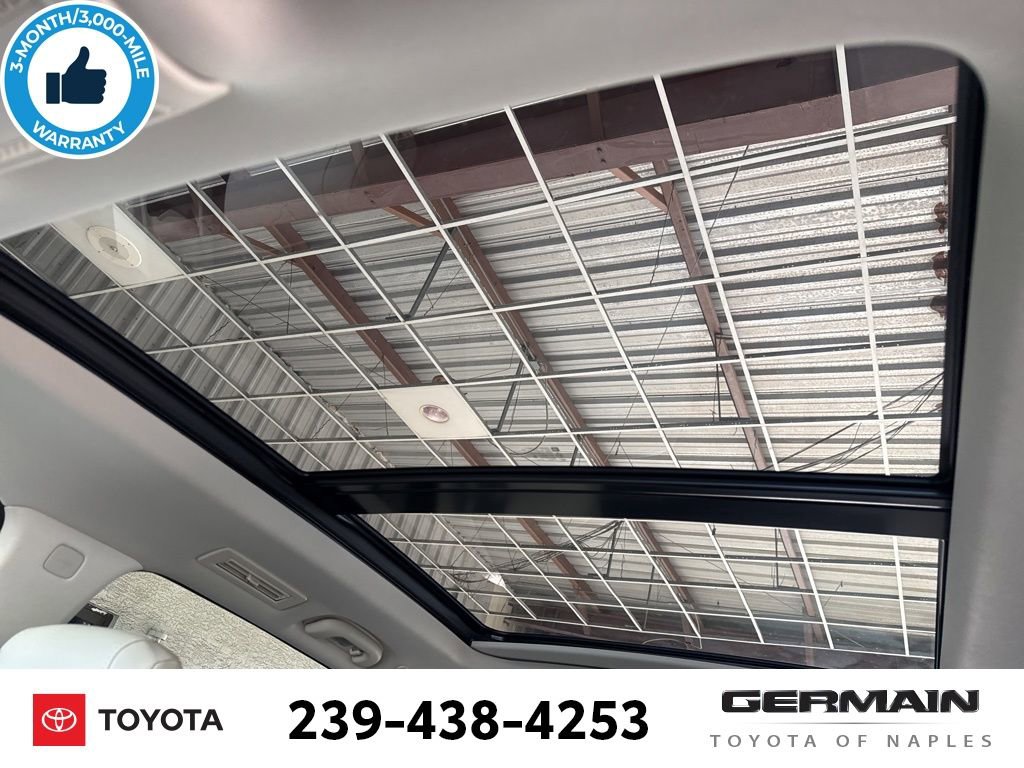 Used 2021 Cadillac XT6 Premium Luxury image 12