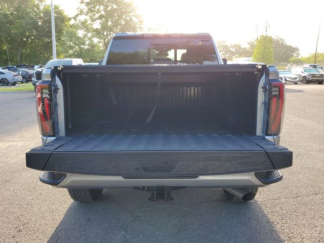 Used 2024 GMC Sierra 2500 AT4 w/ AT4 Preferred Package image 9