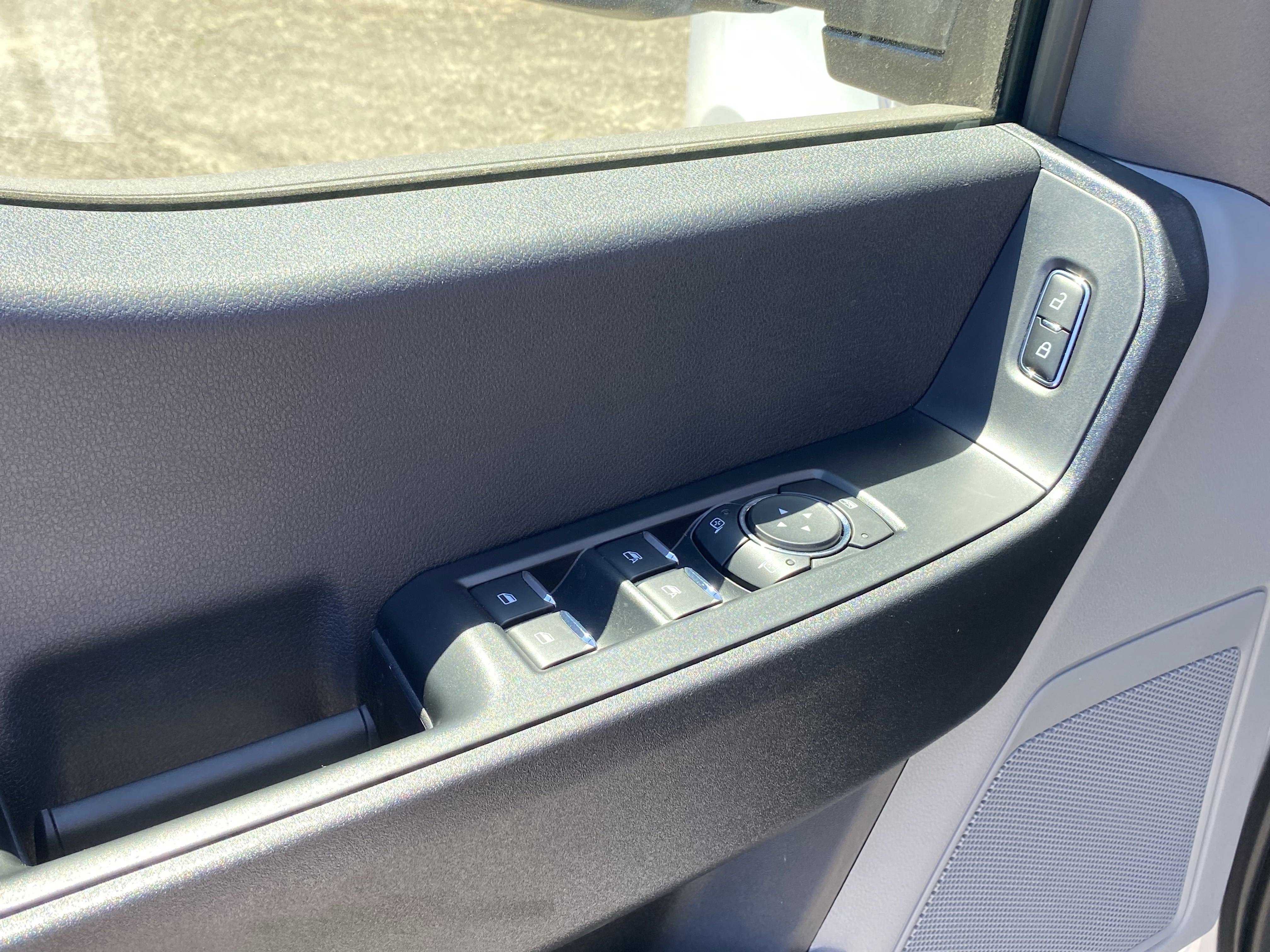 New 2025 Ford F350 XL w/ XL Chrome Package image 18