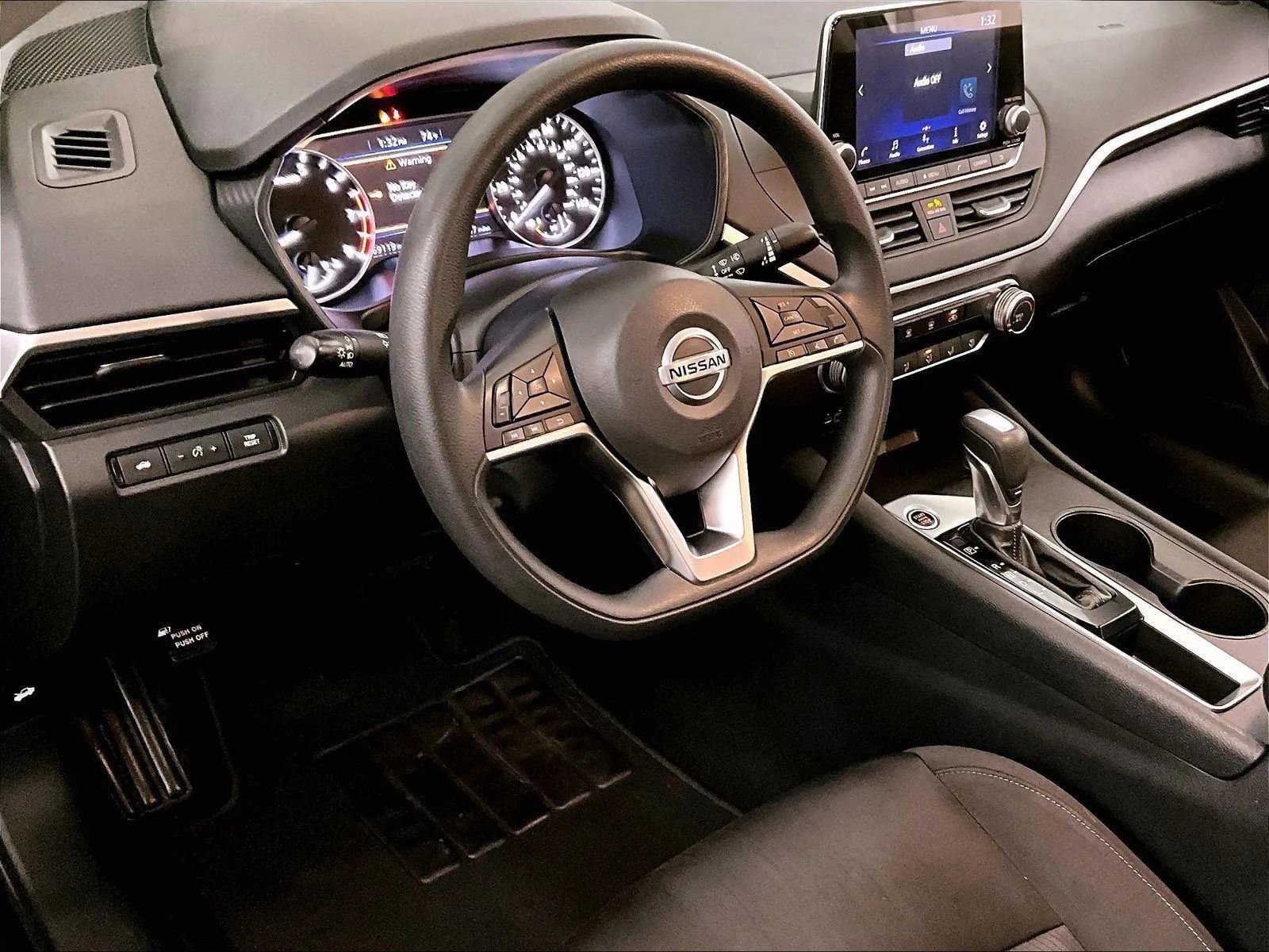 Used 2019 Nissan Altima 2.5 S FWD image 12