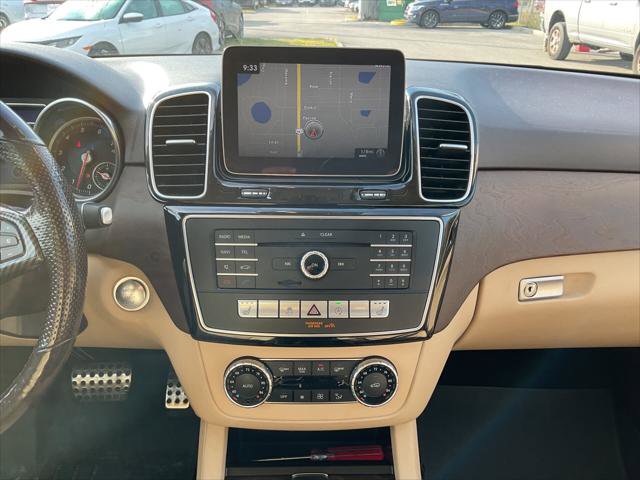 Used 2019 Mercedes-Benz GLE 400 4MATIC image 31