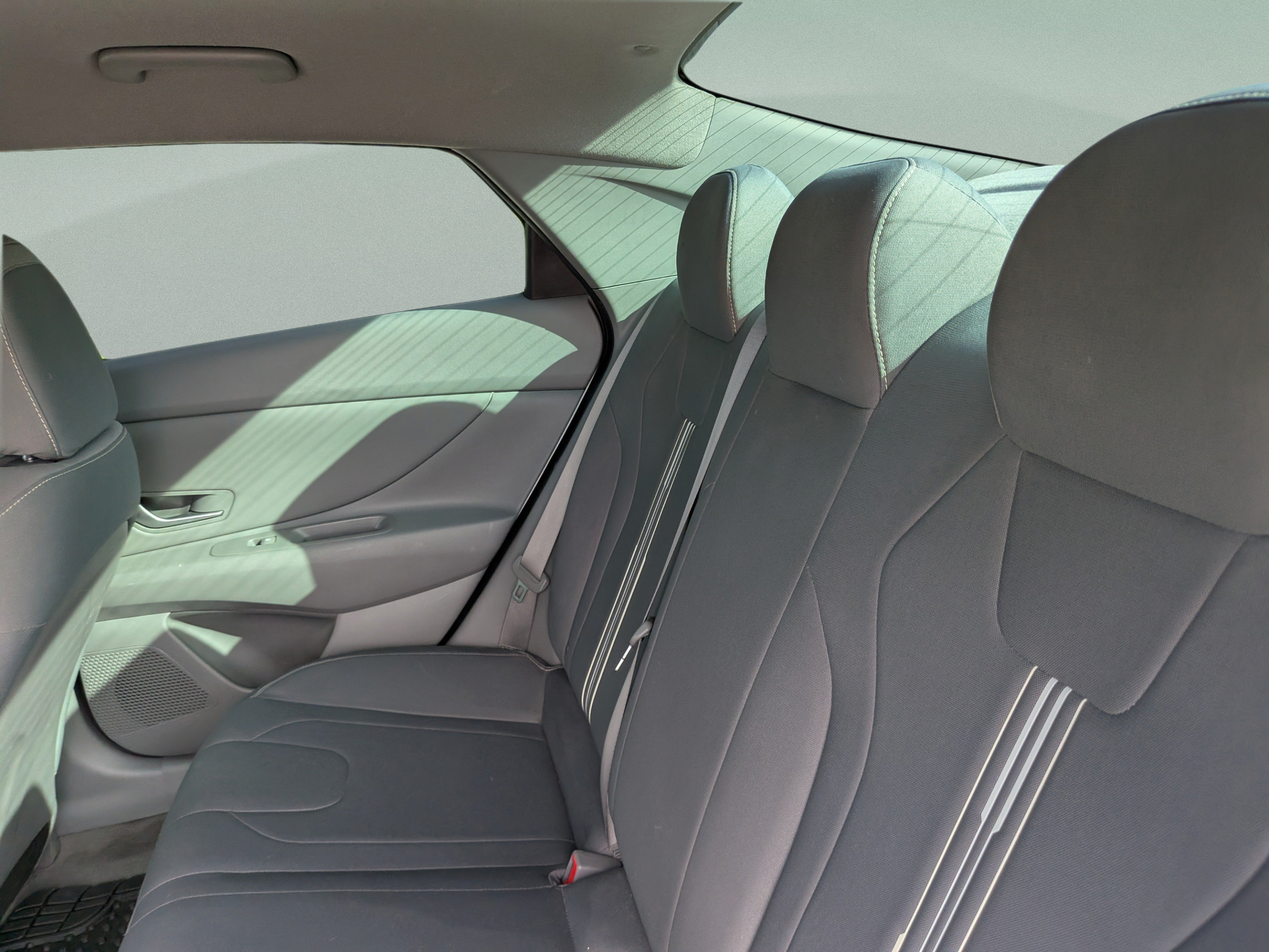 Used 2021 Hyundai Elantra SEL w/ Convenience Package FWD image 18