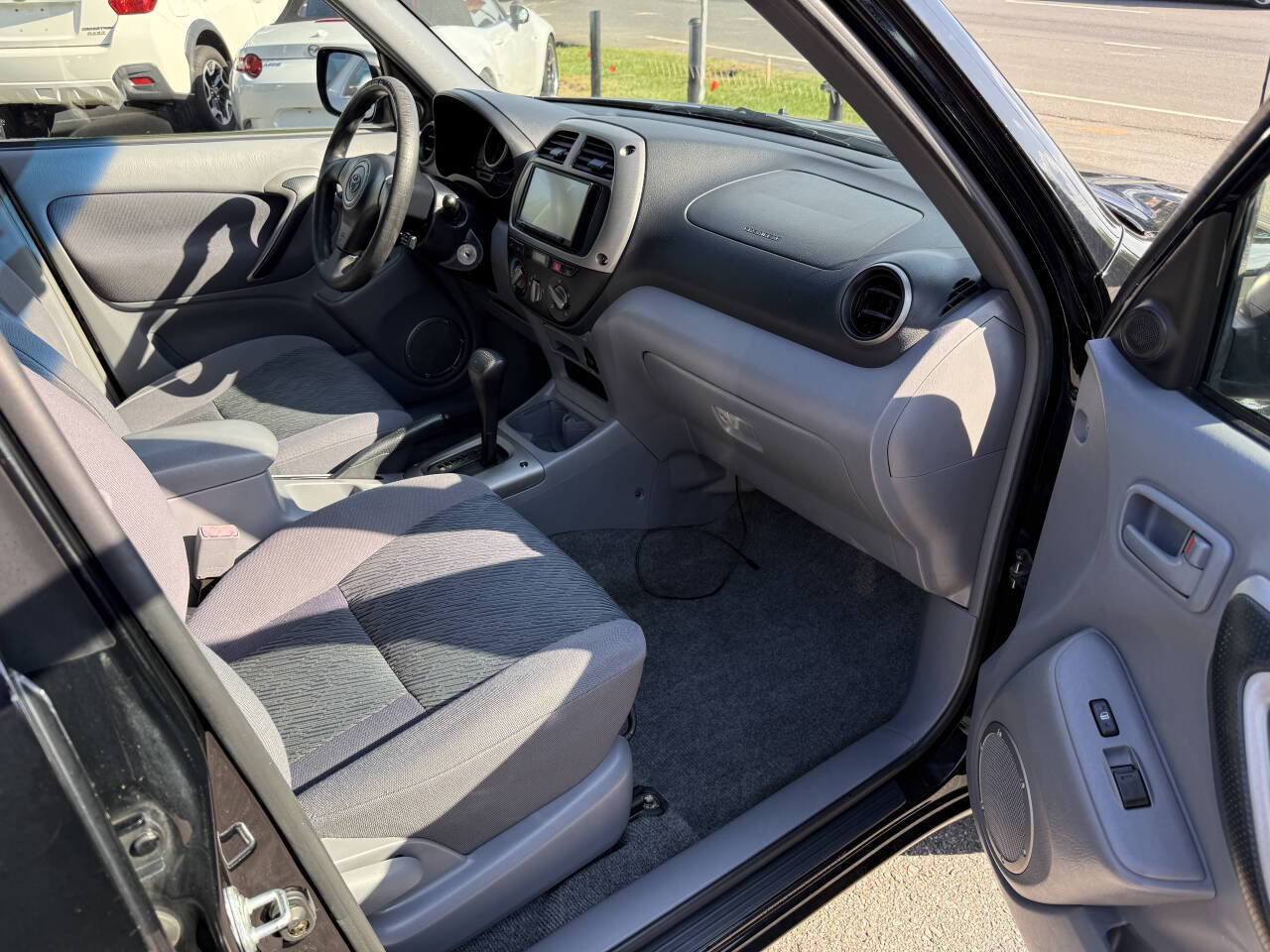 Used 2003 Toyota RAV4 4WD image 13