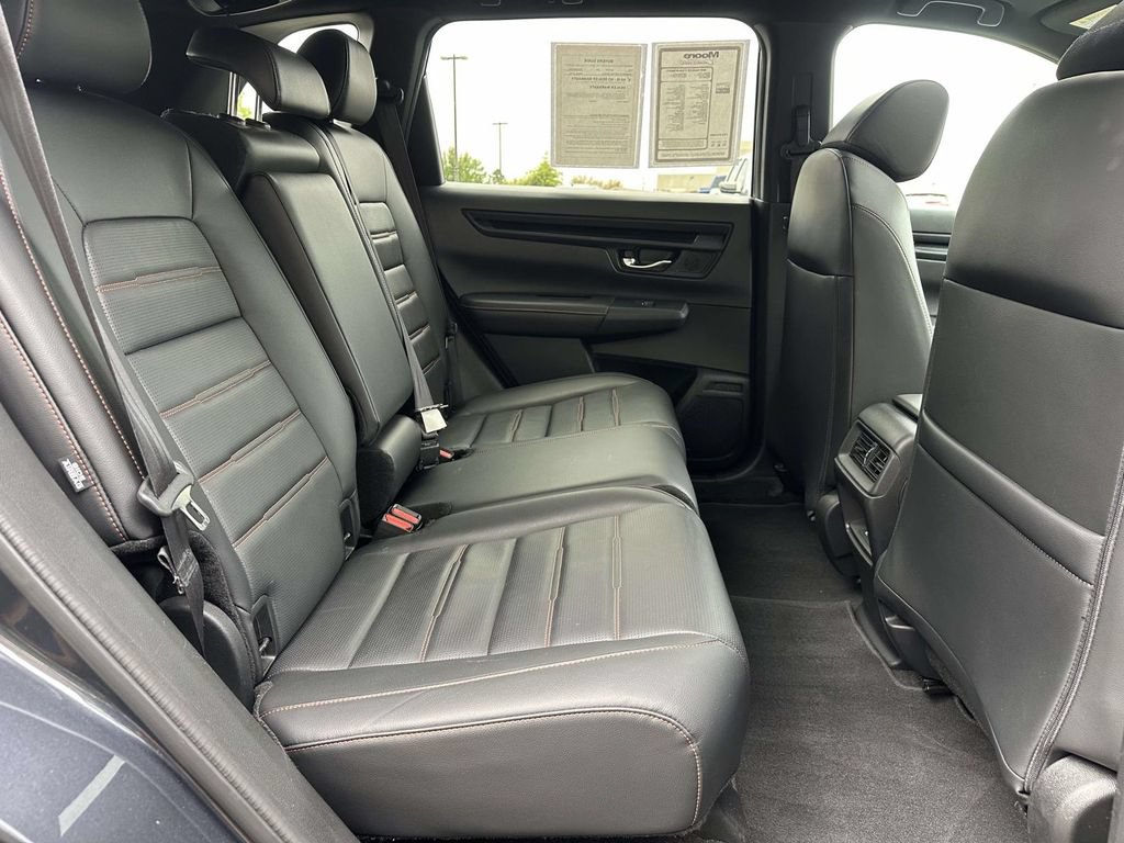 Used 2025 Honda CR-V Sport-L image 11