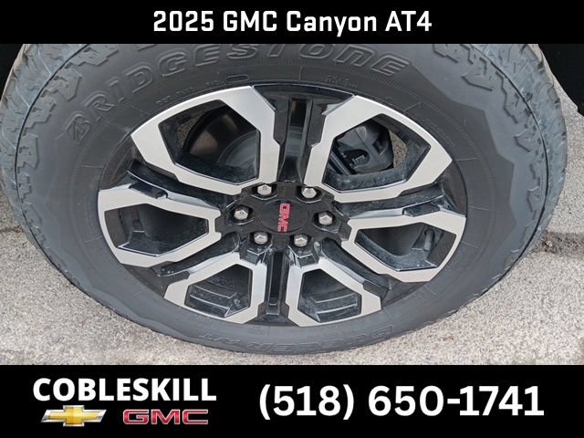 New 2025 GMC Canyon AT4 w/ Nightfall Edition AWD/4WD image 9